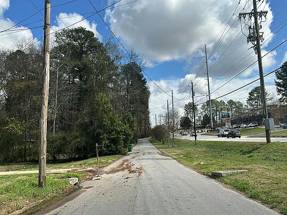 5th image of 4390 Glenwood Pkwy