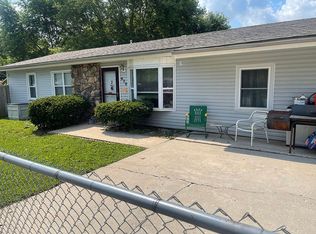 630 N Fulbright Ave, Springfield, MO 65802