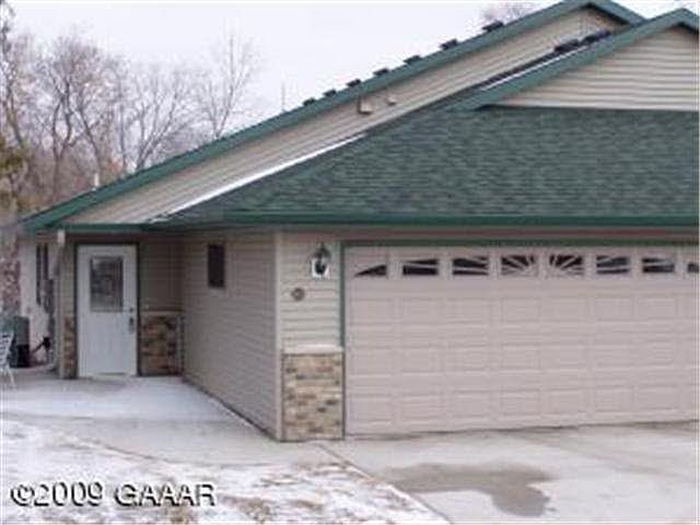1st image of 803 Oak #803