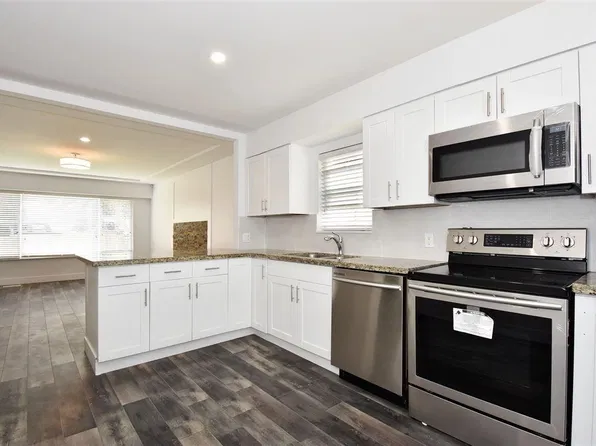 776 E 63rd Ave, Vancouver, BC V5X 2K7