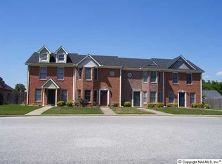 320 Autumn Ln SW, Decatur, AL 35601