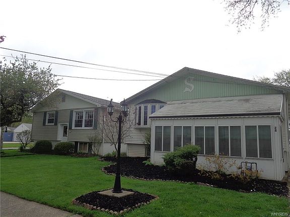 2nd image of 28 Maldiner Ave