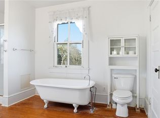 24581 Delaware Rd, Courtland, VA 23837