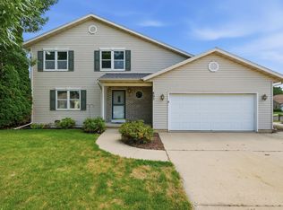 2348 Steven St, Sun Prairie, WI 53590