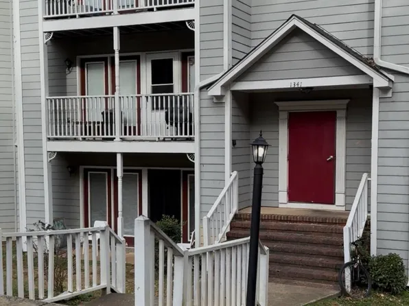 1341 Park Glen Dr APT 204, Raleigh, NC 27610