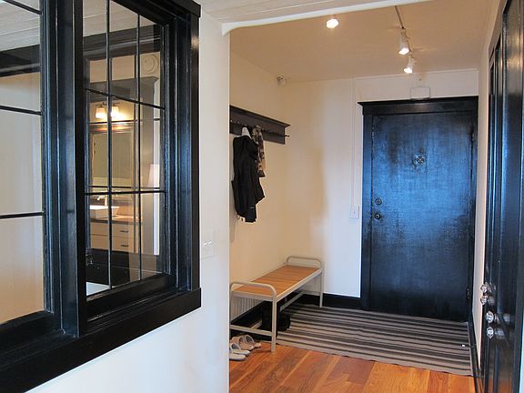 4th image of 308 E Republican St 702 #702