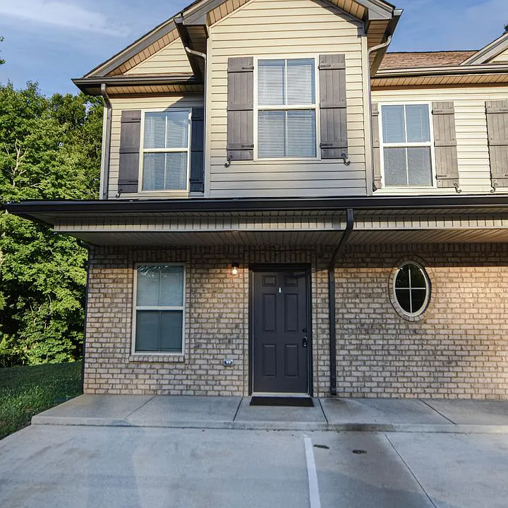 219 Smithson Ln
