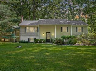 3 Ledgebrook Ct, Weston, CT 06883