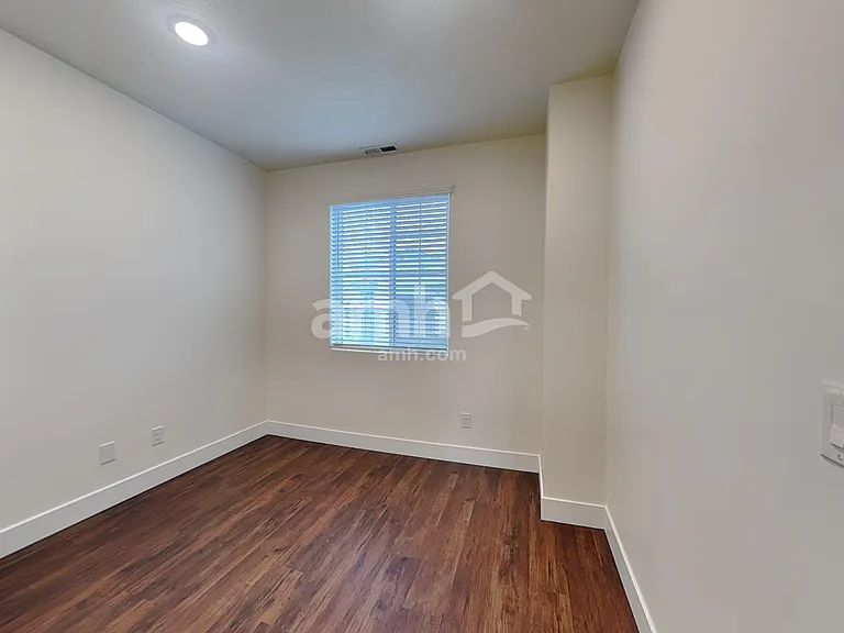 3112 N Vigo Ave — Photo 10