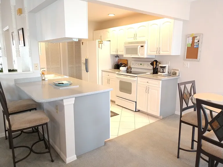 3177 E Village Dr — Photo 18