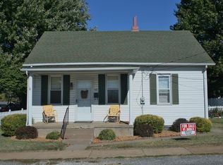 401 Park St, Waterloo, IL 62298