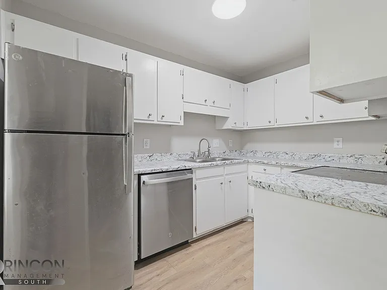 900 E Estates Blvd #930B — Photo 7