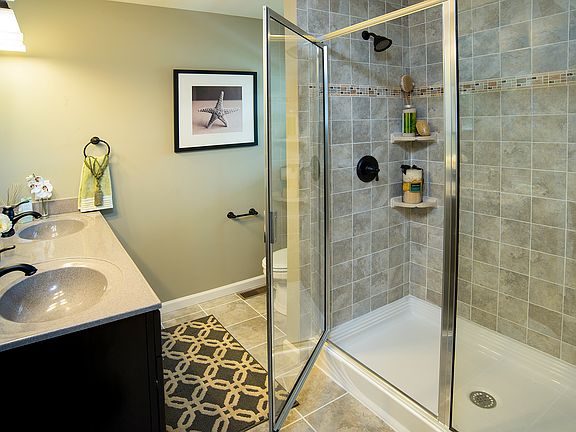Owner s Bath
