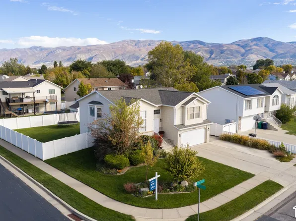 1292 W 2050 S, Woods Cross, UT 84087