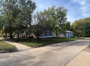 914 Prospect St, Ellsworth, KS 67439