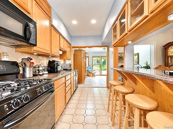 3rd image of 53-31 210th Street