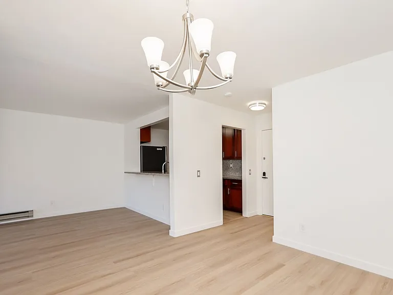 380 Vallejo Dr #128 — Photo 11