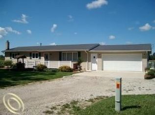 10386 Sharp Rd, Swartz Creek, MI 48473