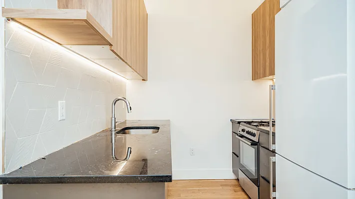 Rented by Nooklyn NYC LLC | media 3