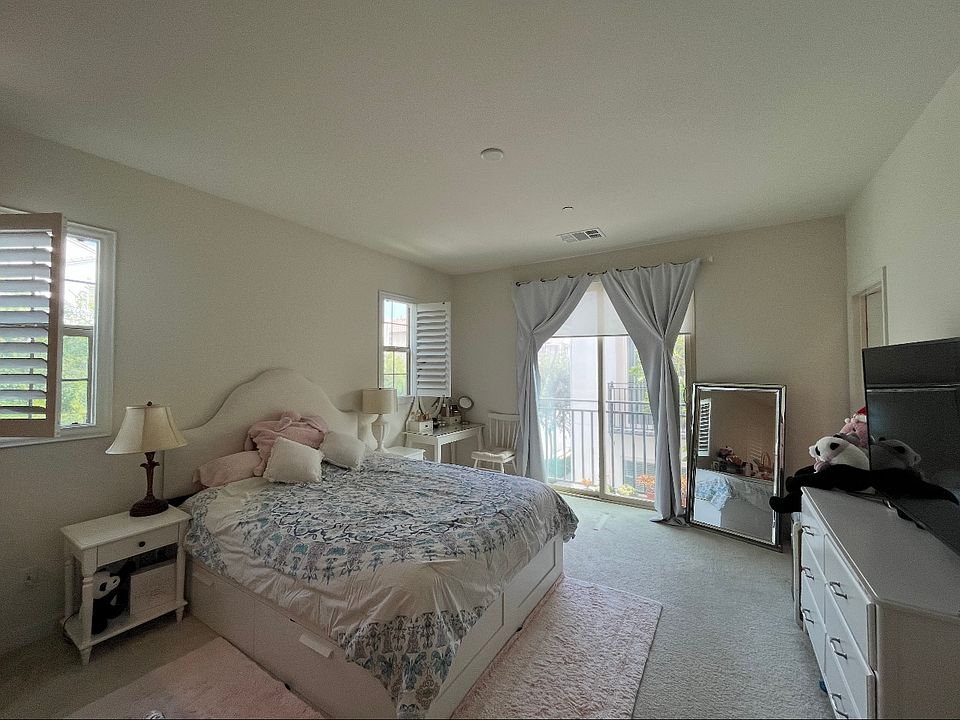 Upstairs bedroom