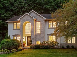 1191 Wildwood Ct, Chaska, MN 55318