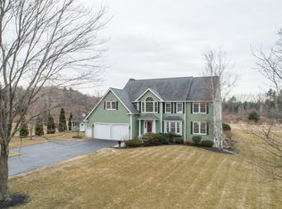 15 Dolan Dr, Groton, MA 01450