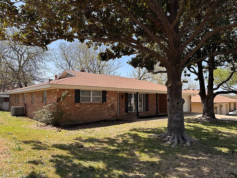 4809 Wheelock Dr — Photo 3