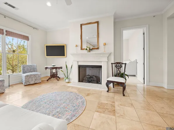 998 Stanford Ave APT 417, Baton Rouge, LA 70808