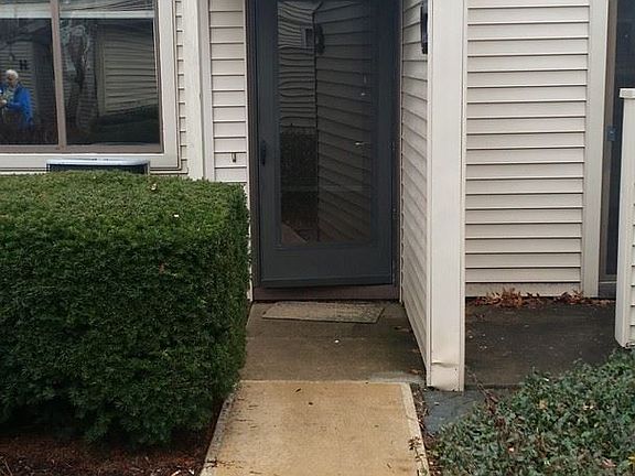 5th image of 1480 Cedarwood Dr APT C