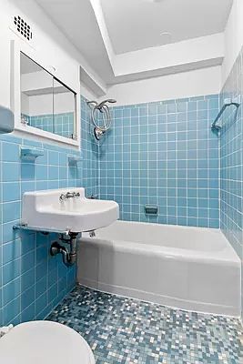 4th image of 69 W 9th St APT 6A