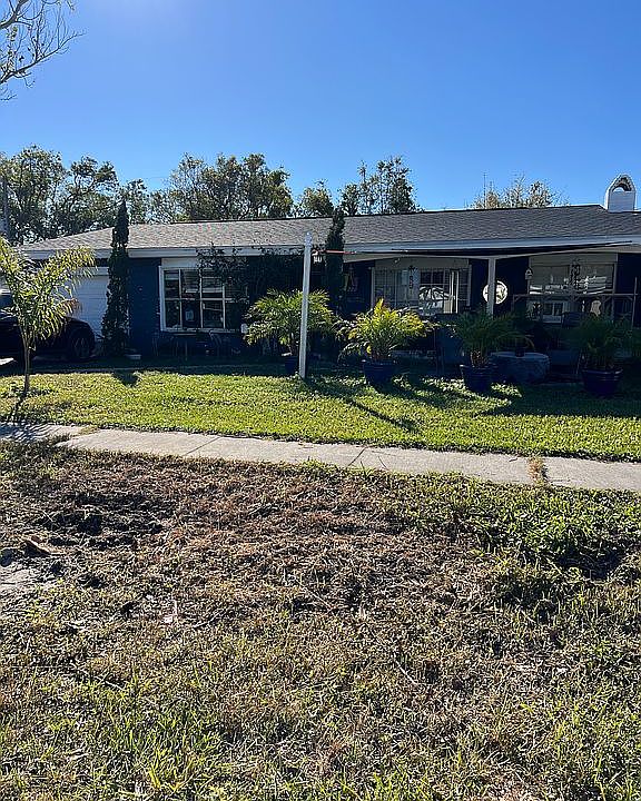 1st image of 220 Lynnhurst Dr