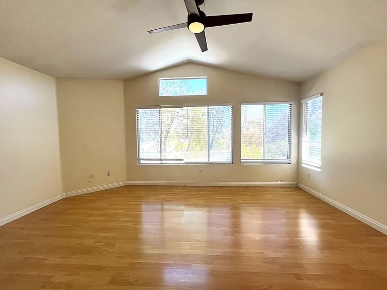 635 Shenandoah Rd — Photo 22