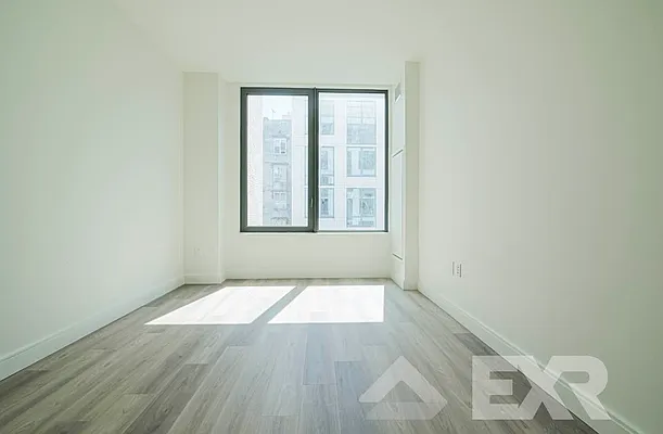 Rented by EXR | media 8