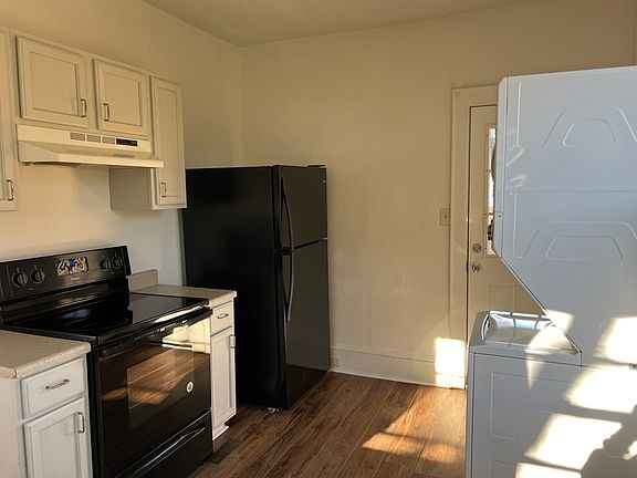 5th image of 1308 Washington St