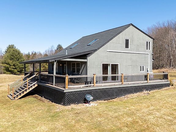 3rd image of 209 Perry Rd