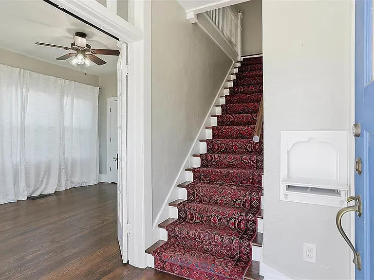 4 bed, 1616 sqft, $2,400 — Photo 4
