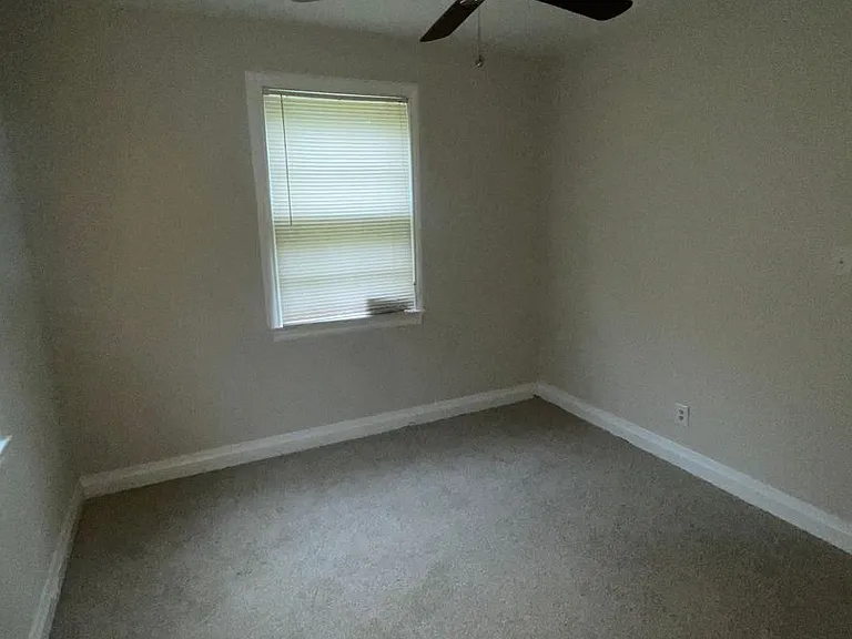 1115 Arrington Ave SW — Photo 10