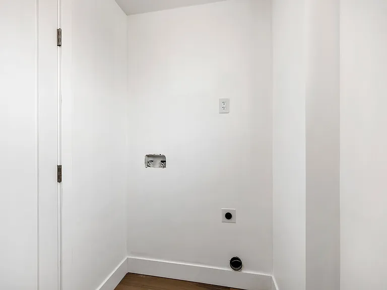 4323 Beethoven St — Photo 17