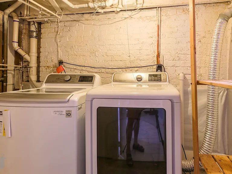 742 Harvard St NW — Photo 34