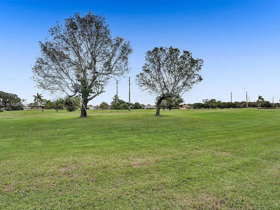 1st image of 4910 N Travelers Palm Ln