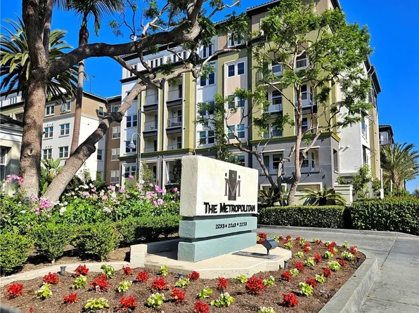 2233 Martin APT 119, Irvine, CA 92612