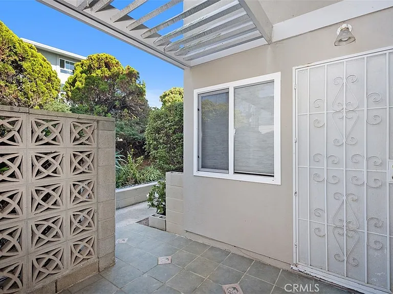 21702 Ocean Vista Dr #B — Photo 33