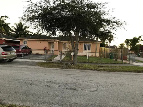 12636 SW 211th St #2, Miami, FL 33177