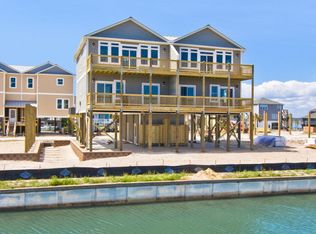 6-6A Tower Ct, Topsail Beach, NC 28445