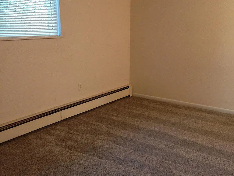 918 James Ct #2 — Photo 7