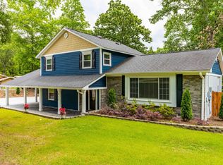 612 SE Maynard Rd, Cary, NC 27511