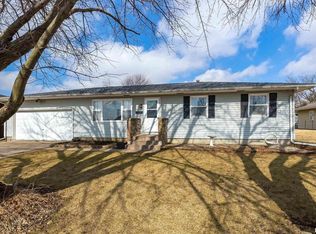 404 W James St, Walcott, IA