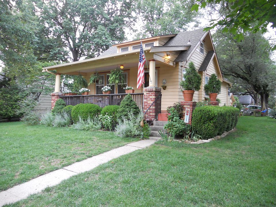 Craftsman Bungalow Home