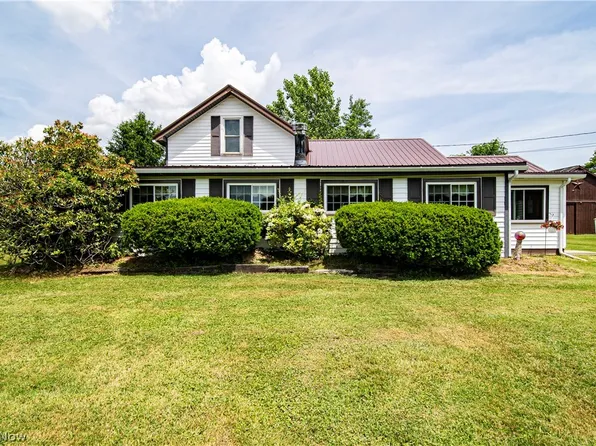 3887 Tower Rd, Dorset, OH 44032