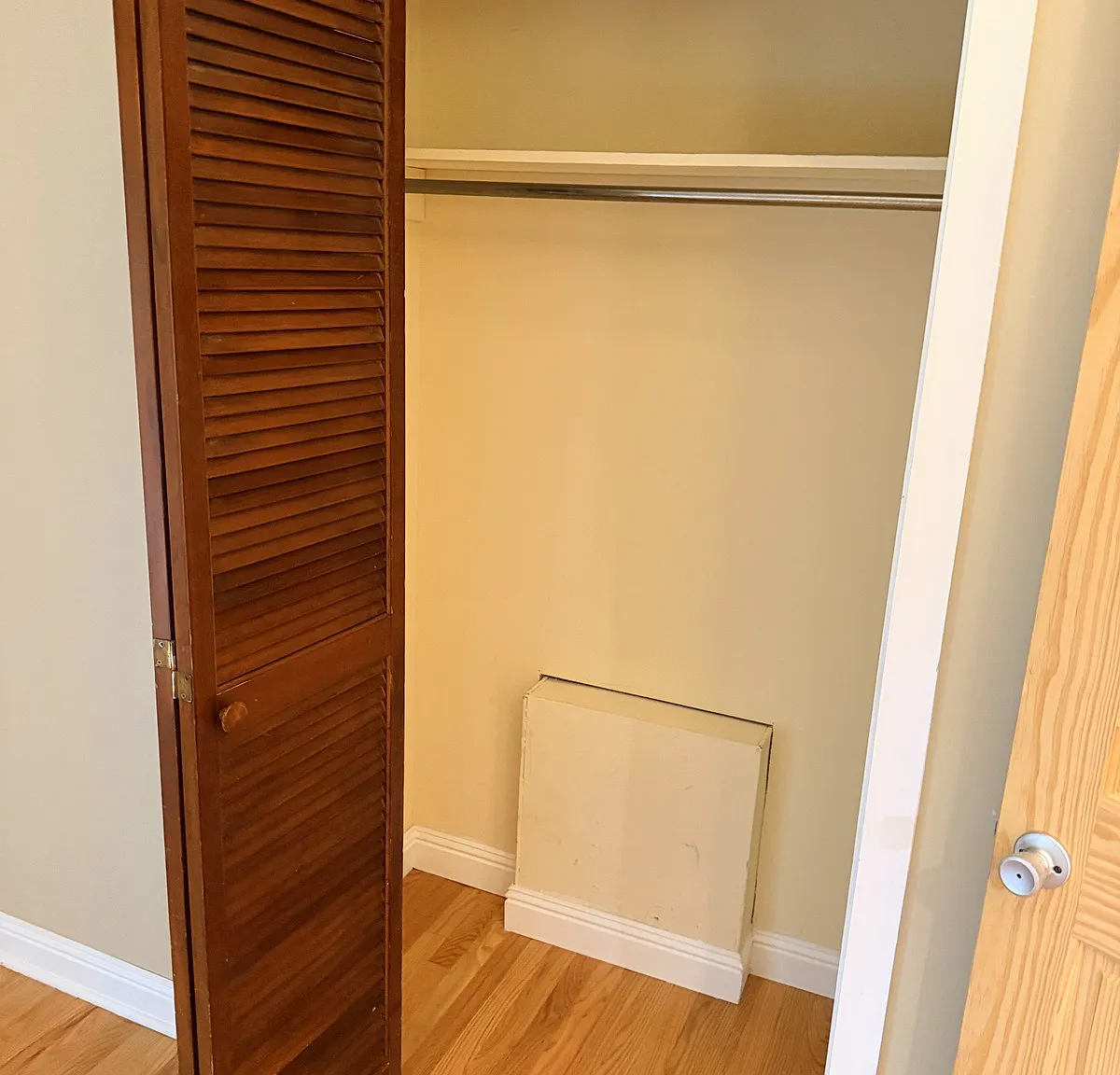 2 bed, 900 sqft, $1,500 — Photo 4